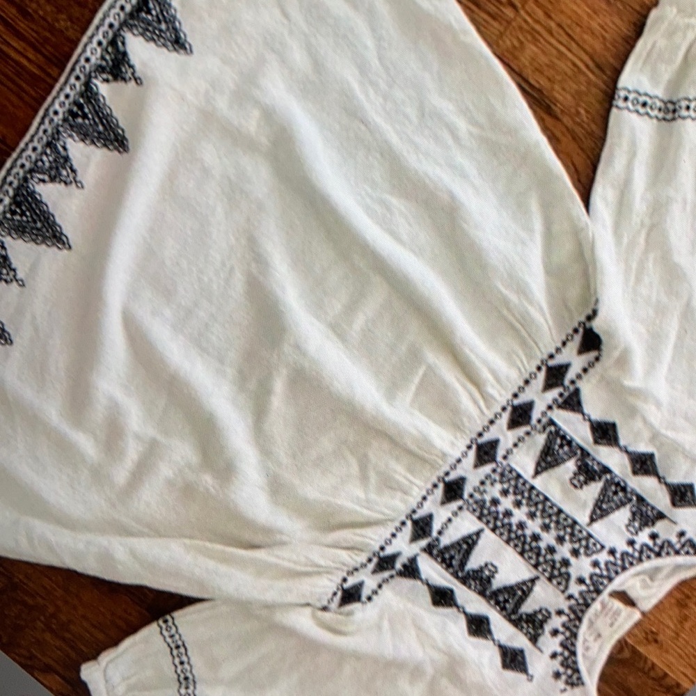 Bold pattern design stylish vintage blouse
